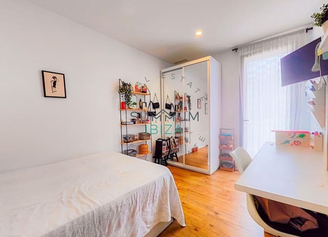 3 Zimmer Wohnung zu verkaufen in Ibiza / Eivissa Stadt mit Pool Garage - 895.000 € (Ref: 9804788)