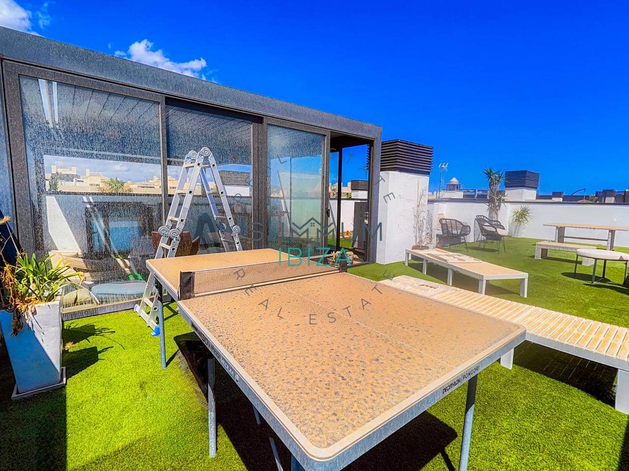 3 Zimmer Wohnung zu verkaufen in Ibiza / Eivissa Stadt mit Pool Garage - 895.000 € (Ref: 9804788)