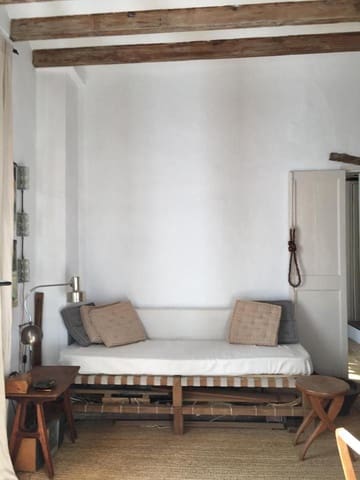 1 slaapkamer Flat te huur in Ibiza dorp - € 4.000 (Ref: 9834887)