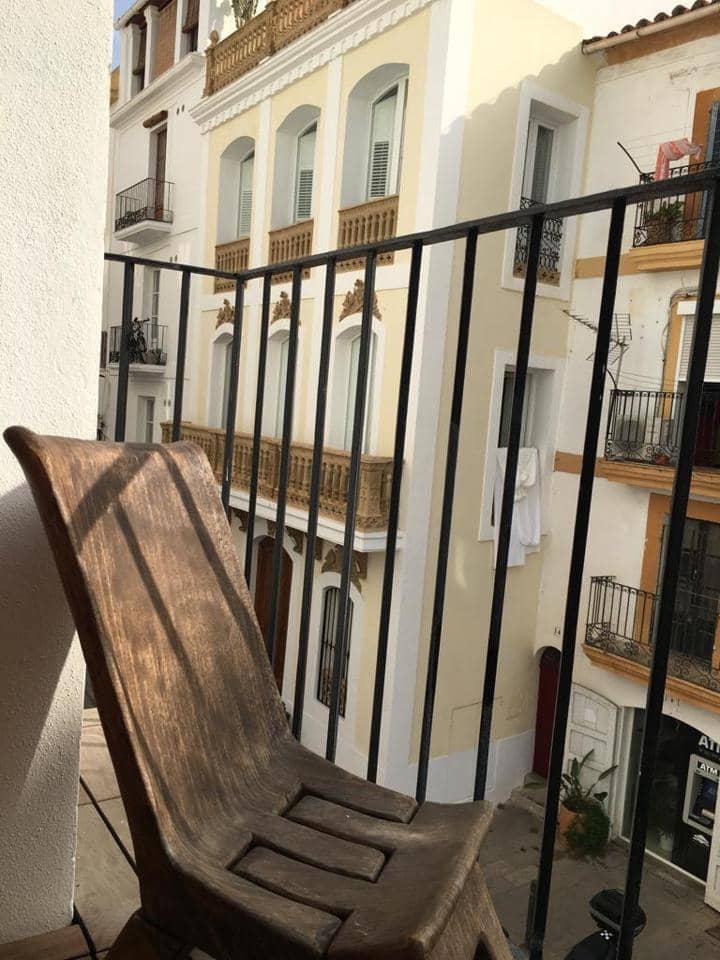 1 bedroom Flat for rent in Ibiza / Eivissa town - € 4,000 (Ref: 9834887)