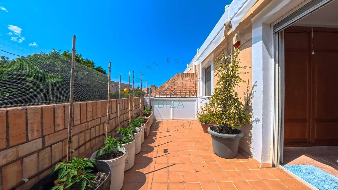 3 chambre Villa/Maison à vendre à Ibiza ville avec garage - 695 000 € (Ref: 9877745)