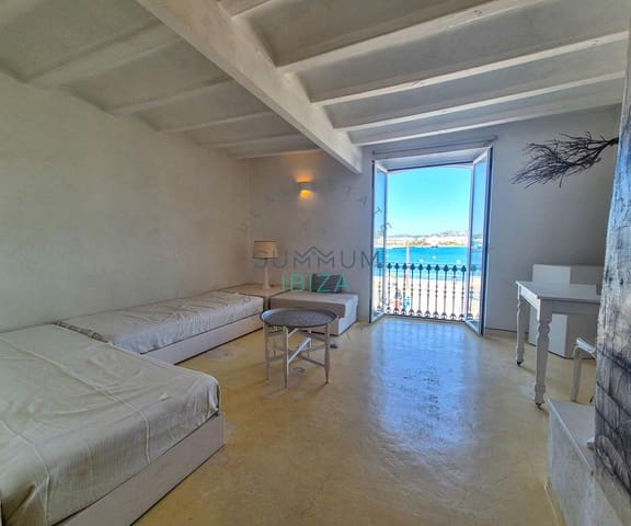 1 bedroom Flat for sale in Ibiza / Eivissa town - € 350,000 (Ref: 9877821)