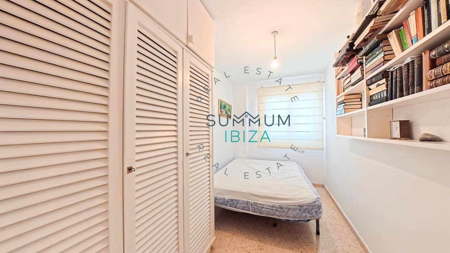 2 bedroom Flat for sale in Ibiza / Eivissa town with garage - € 515,000 (Ref: 9958692)