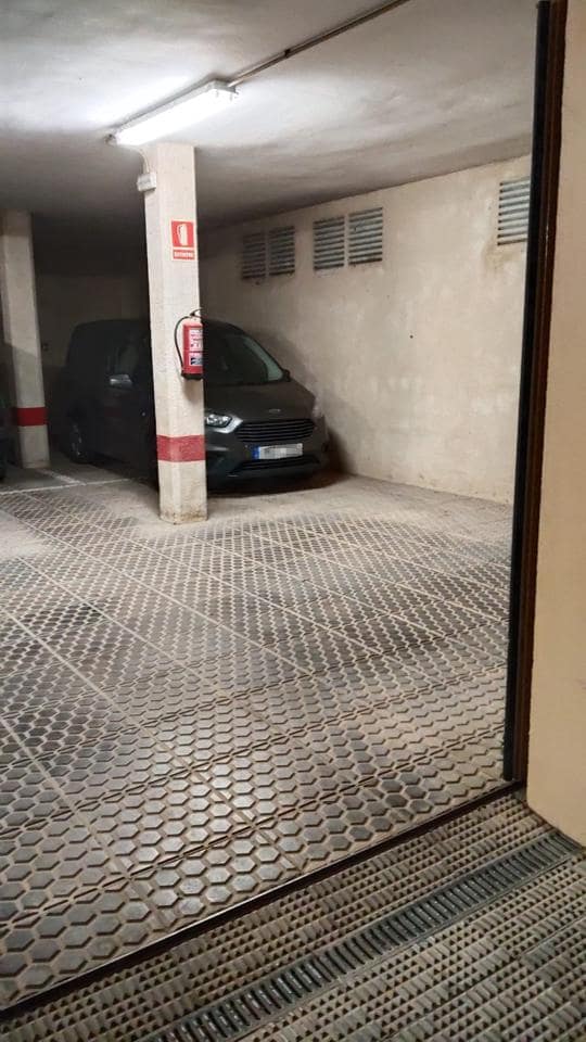 2 bedroom Flat for sale in Ibiza / Eivissa town with garage - € 515,000 (Ref: 9958692)