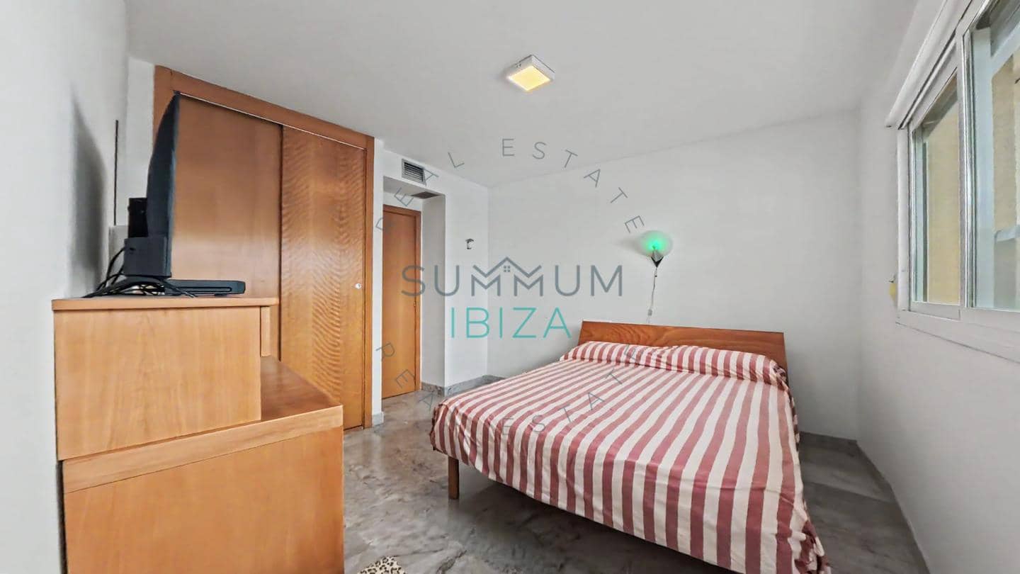 2 soveværelse Lejlighed til salg i Ibiza by med swimmingpool garage - € 1.270.000 (Ref: 9996397)