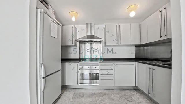 2 soveværelse Lejlighed til salg i Ibiza by med swimmingpool garage - € 1.270.000 (Ref: 9996397)