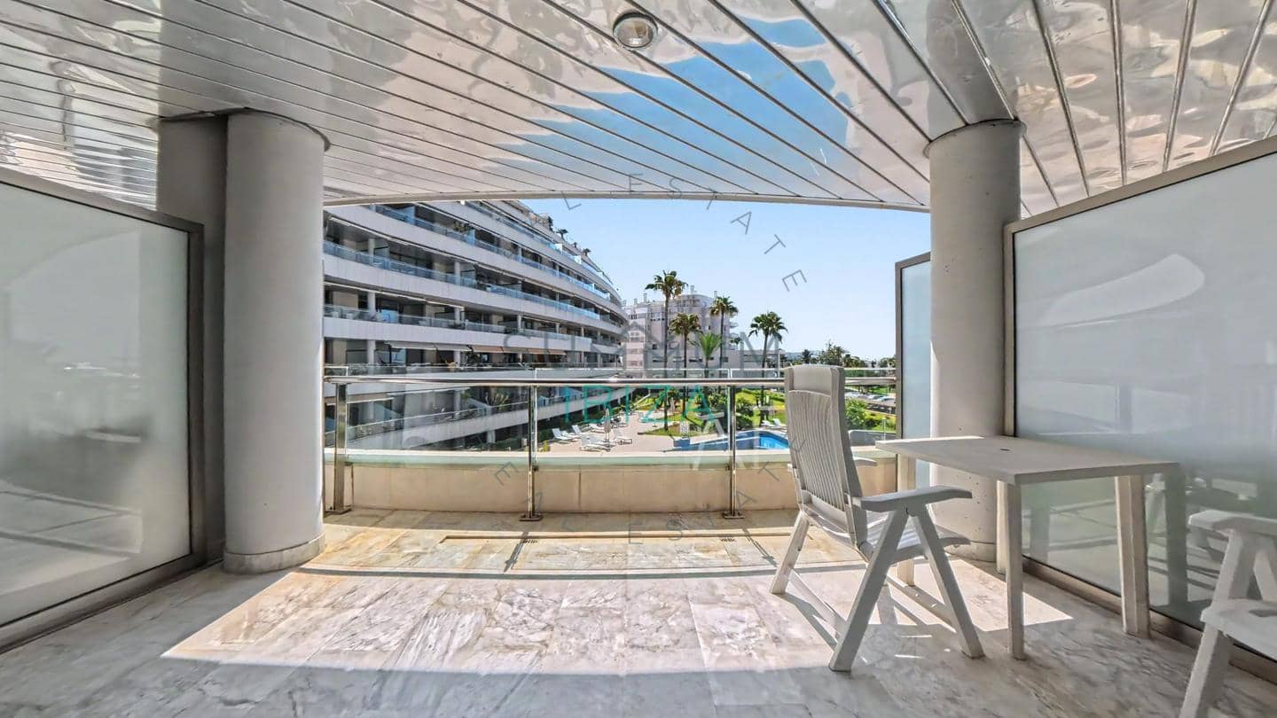 2 soveværelse Lejlighed til salg i Ibiza by med swimmingpool garage - € 1.270.000 (Ref: 9996397)