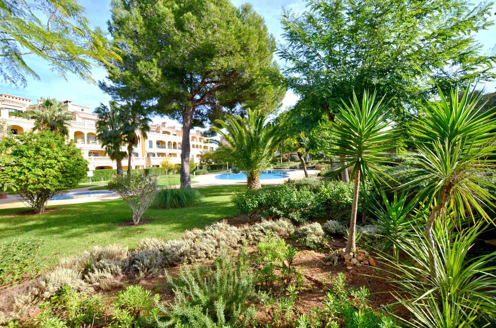 2 bedroom Apartment for sale in Puig de Ros with pool garage - € 498,000 (Ref: 10045604)