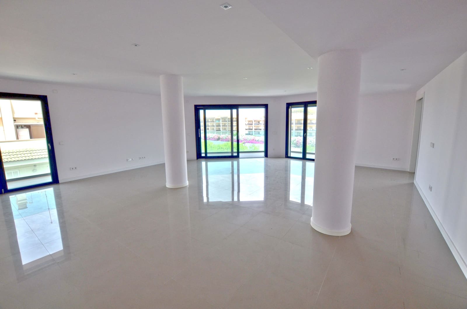 3 soveværelse Lejlighed til salg i Puerto de Alcudia - € 1.850.000 (Ref: 6904162)