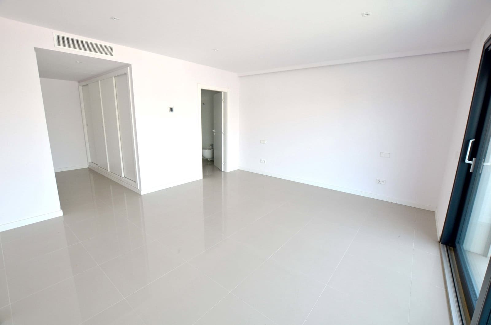 Apartamento de 3 habitaciones en Puerto de Alcudia en venta - 1.850.000 € (Ref: 6904162)