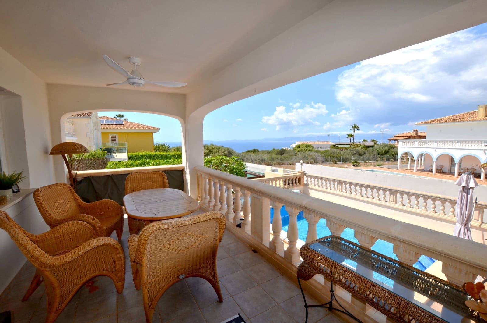 3 bedroom Terraced Villa for sale in Badia Blava with pool garage - € 910,000 (Ref: 7571036)