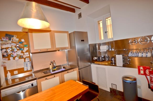 6 bedroom Townhouse for sale in Palma de Mallorca - € 1,850,000 (Ref: 7634525)