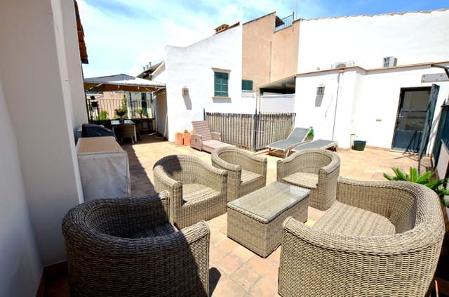 6 bedroom Townhouse for sale in Palma de Mallorca - € 1,850,000 (Ref: 7634525)
