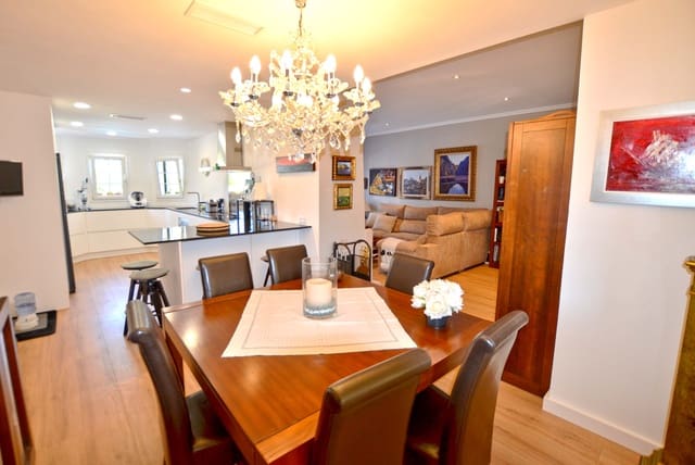 4 chambre Villa/Maison Mitoyenne à vendre à Puig de Ros, Llucmajor avec piscine garage - 850 000 € (Ref: 7659385)