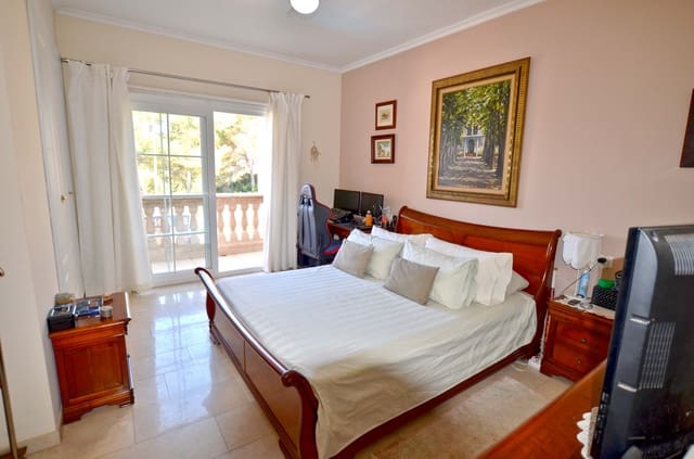 4 chambre Villa/Maison Mitoyenne à vendre à Puig de Ros, Llucmajor avec piscine garage - 850 000 € (Ref: 7659385)