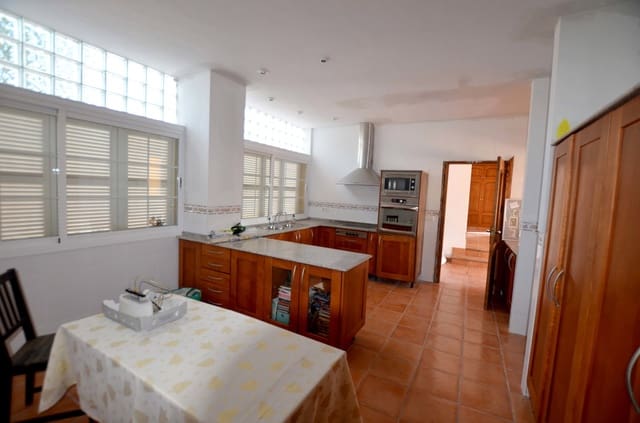7 chambre Villa/Maison à vendre à Tolleric, Llucmajor avec piscine garage - 990 000 € (Ref: 8551740)