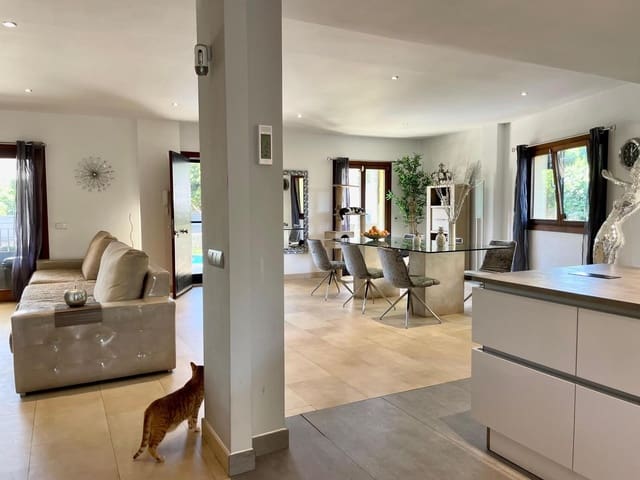 4 soveværelse Villa til salg i Puig de Ros, Llucmajor med swimmingpool garage - € 1.250.000 (Ref: 8607877)