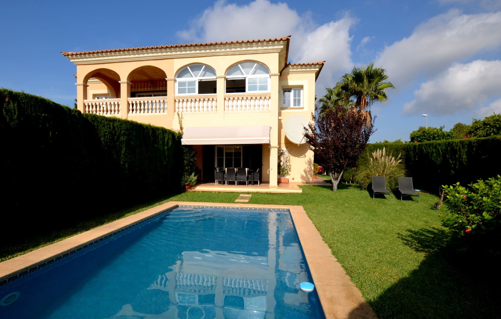 4 bedroom Terraced Villa for sale in Puig de Ros with pool garage - € 1,299,000 (Ref: 8640343)