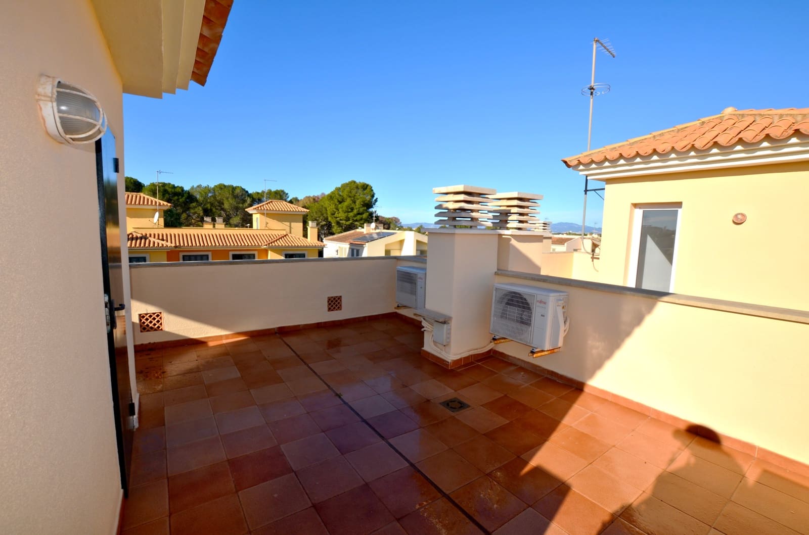 3 soveværelse Villa til salg i Puig de Ros med swimmingpool garage - € 745.000 (Ref: 8685657)