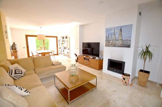 5 slaapkamer Rijtjeshuis te koop in Son Veri Nou, Llucmajor met garage - € 770.000 (Ref: 8785782)