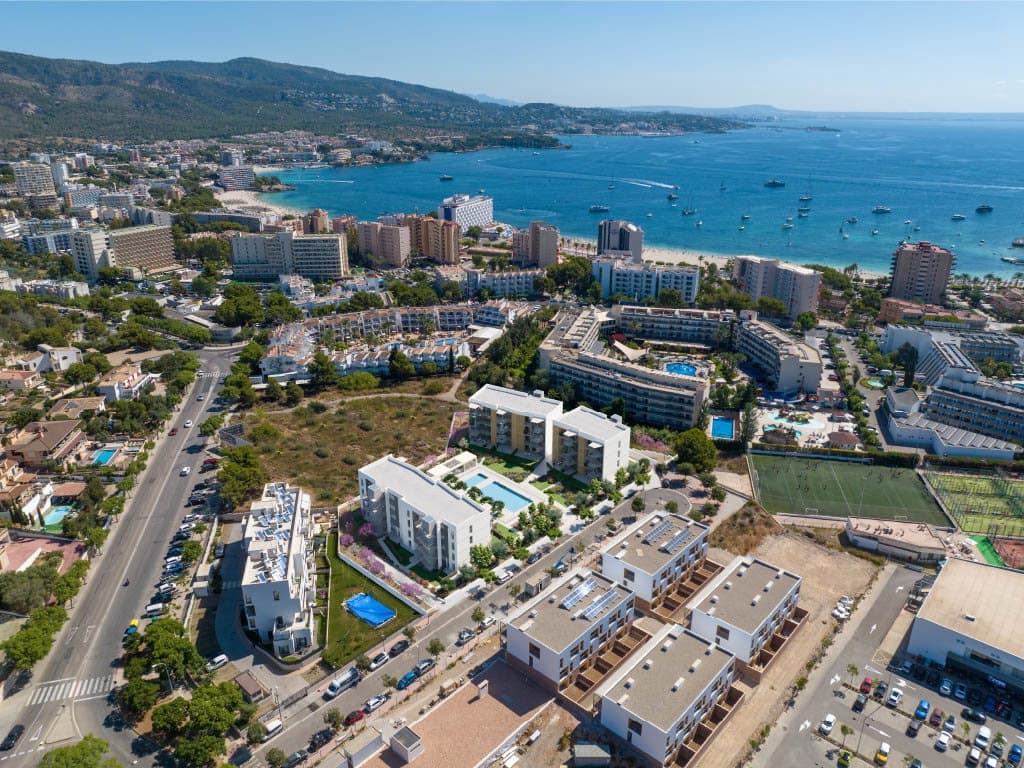 2 soverom Leilighet til salgs i Palmanova med svømmebasseng garasje - € 535 000 (Ref: 8966847)