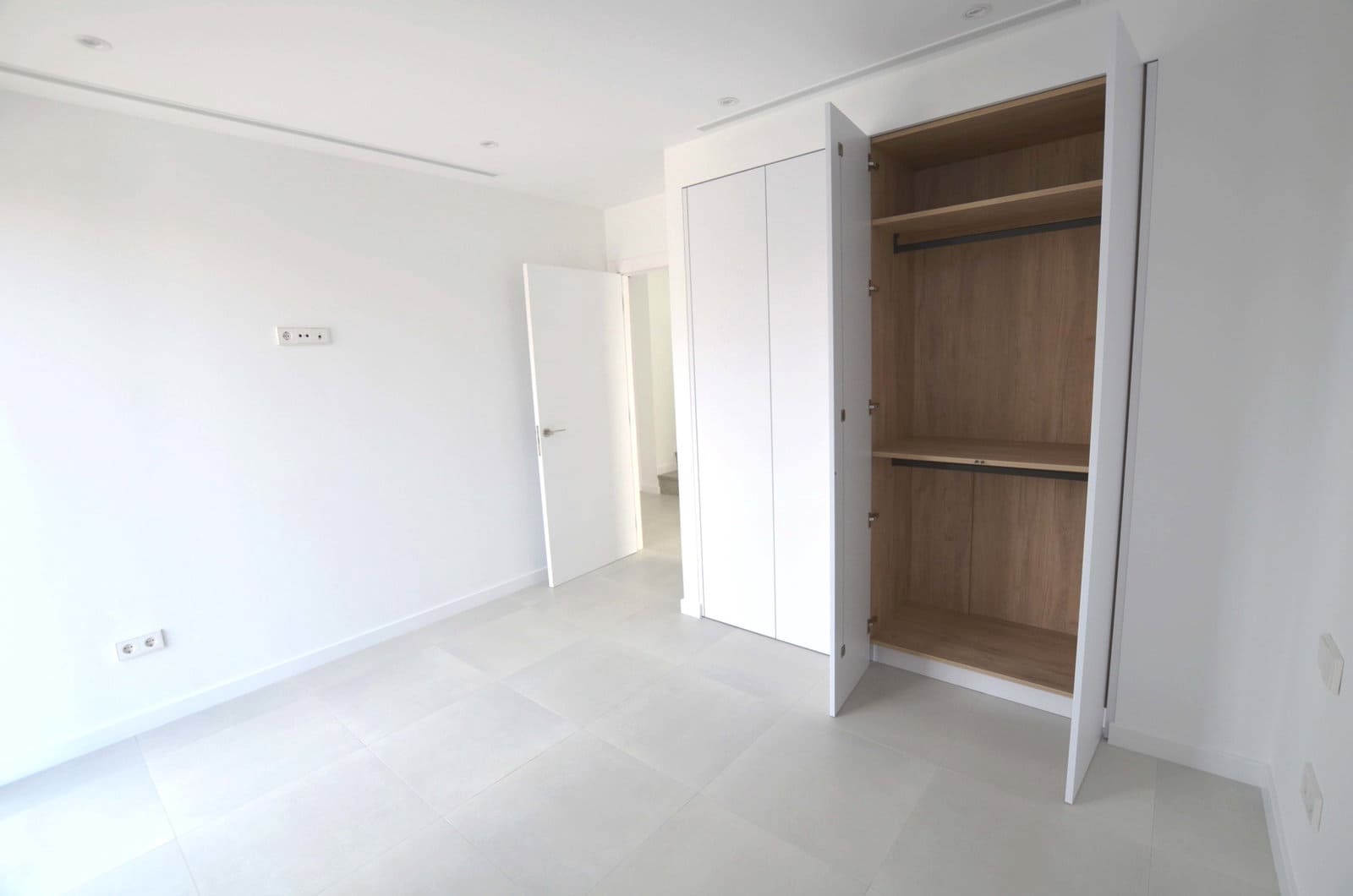 Adosado de 3 habitaciones en Puig de Ros en venta con piscina garaje - 1.400.000 € (Ref: 9037848)