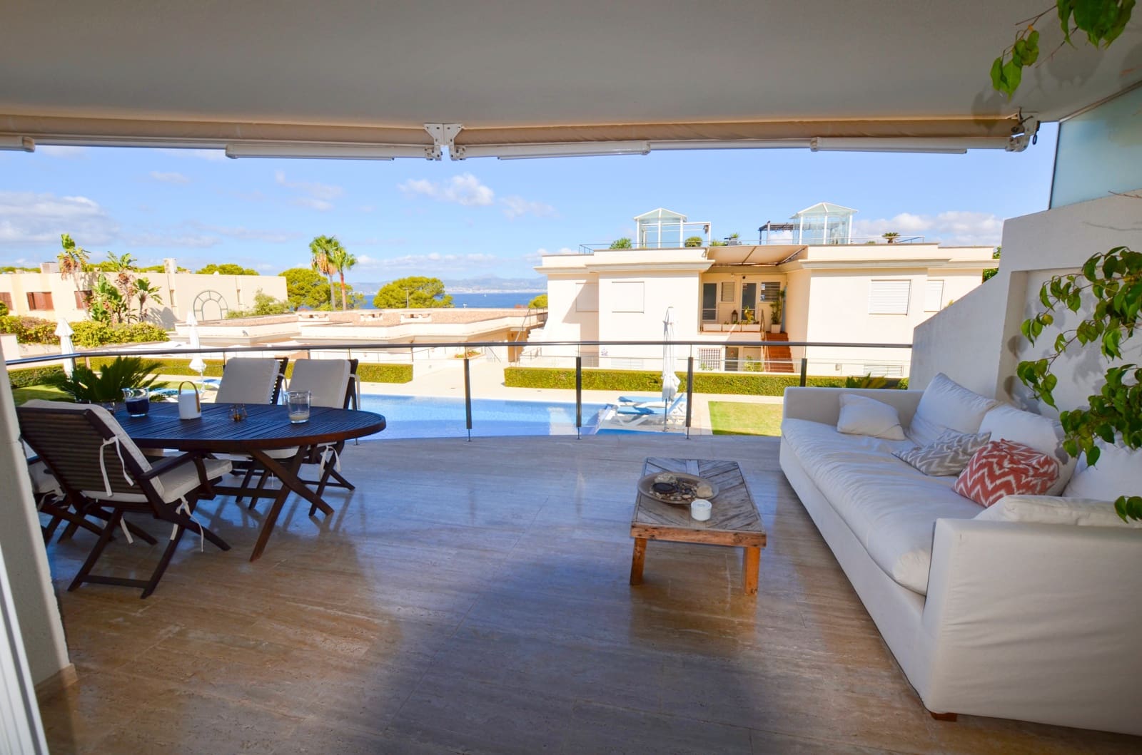 3 sypialnia Apartament do wynajęcia w Son Veri Nou z basenem - 3 800 € (Ref: 9205358)