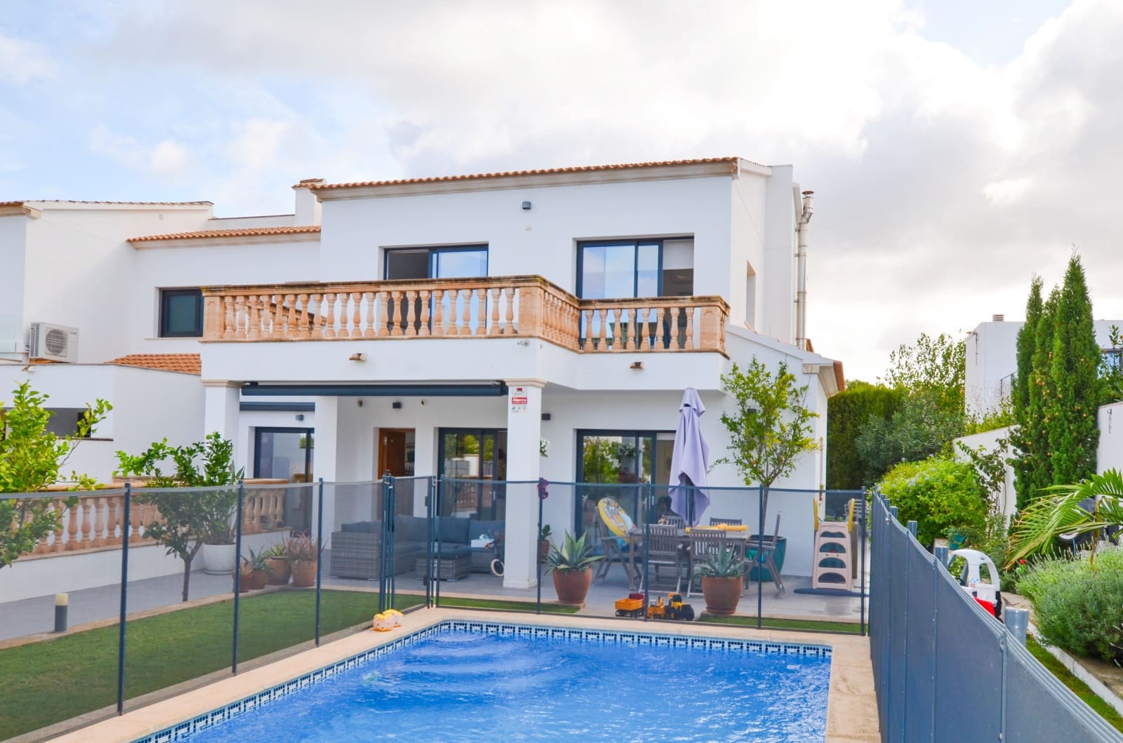 3 soveværelse Rækkehus til salg i Puig de Ros med swimmingpool garage - € 1.150.000 (Ref: 9265616)