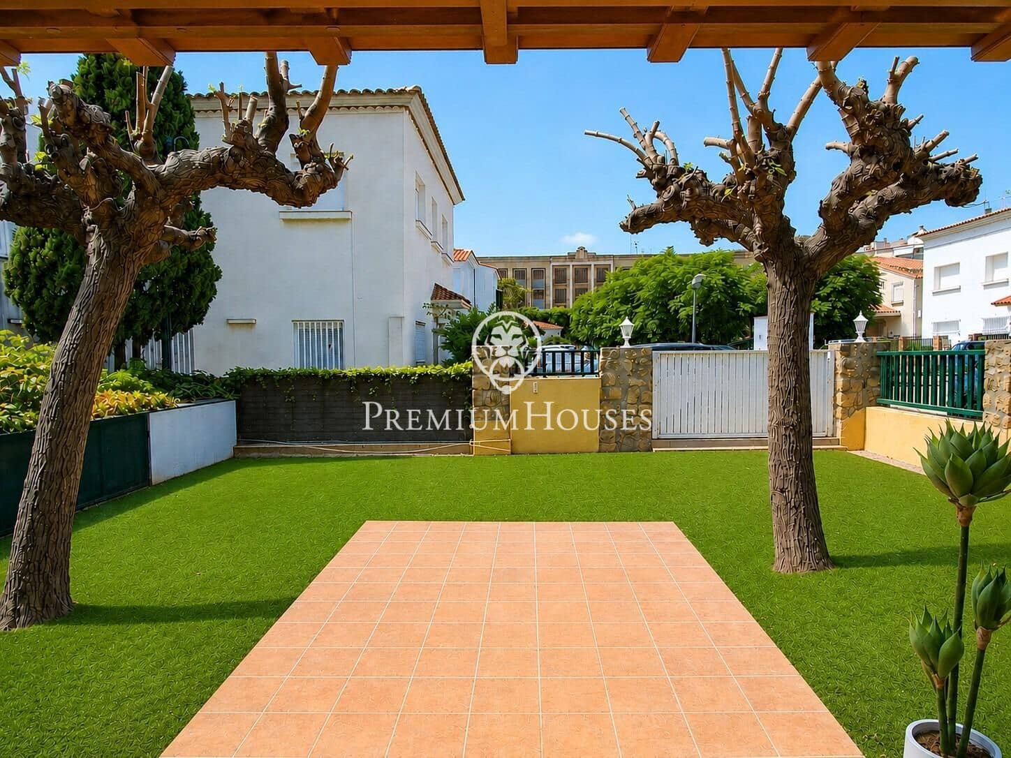 Chalet de 6 habitaciones en Tarragona ciudad en venta - 795.000 € (Ref: 10006598)