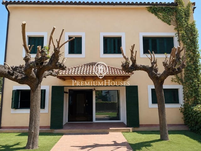 6 soverom Villa til salgs i Tarragona by - € 795 000 (Ref: 10006598)