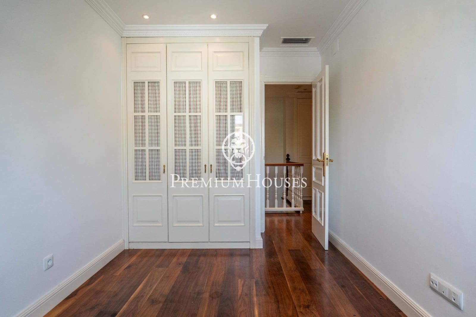 6 bedroom Villa for sale in Tarragona city - € 795,000 (Ref: 10006598)