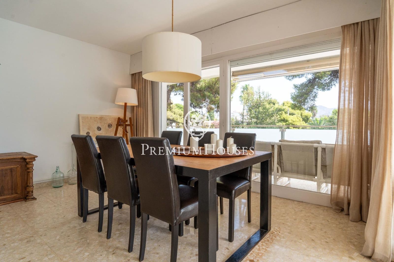 4 sypialnia Mieszkanie do wynajęcia w Sitges z basenem garażem - 2 400 € (Ref: 10015784)