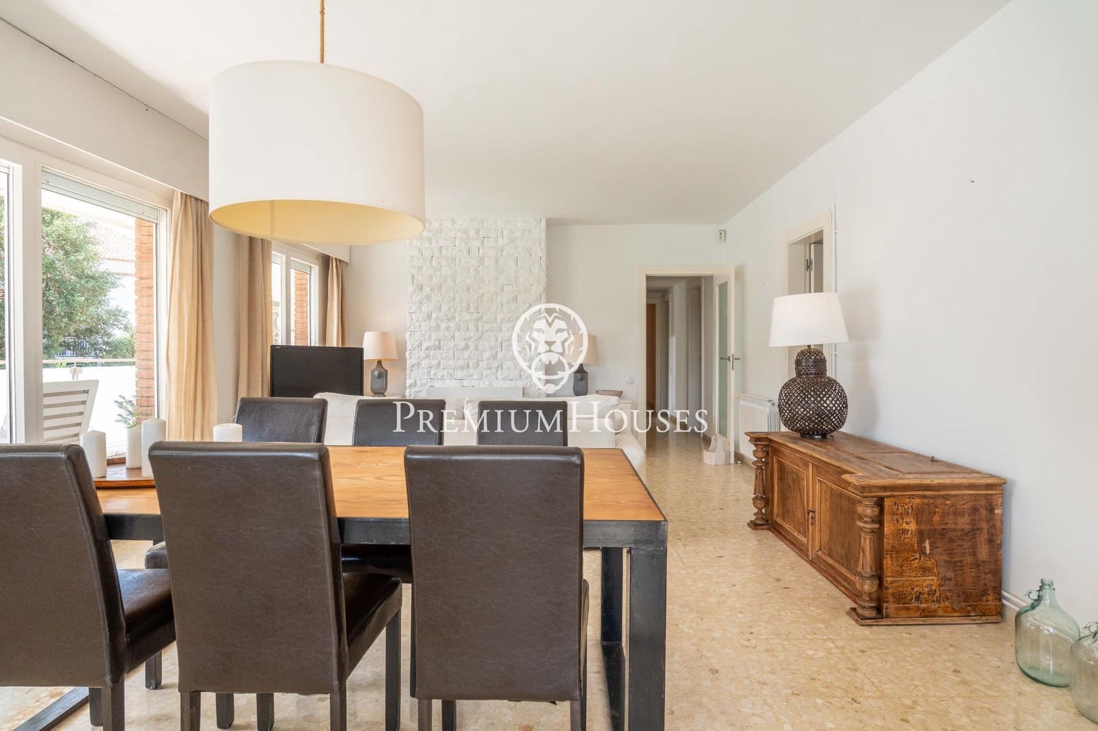 4 sypialnia Mieszkanie do wynajęcia w Sitges z basenem garażem - 2 400 € (Ref: 10015784)
