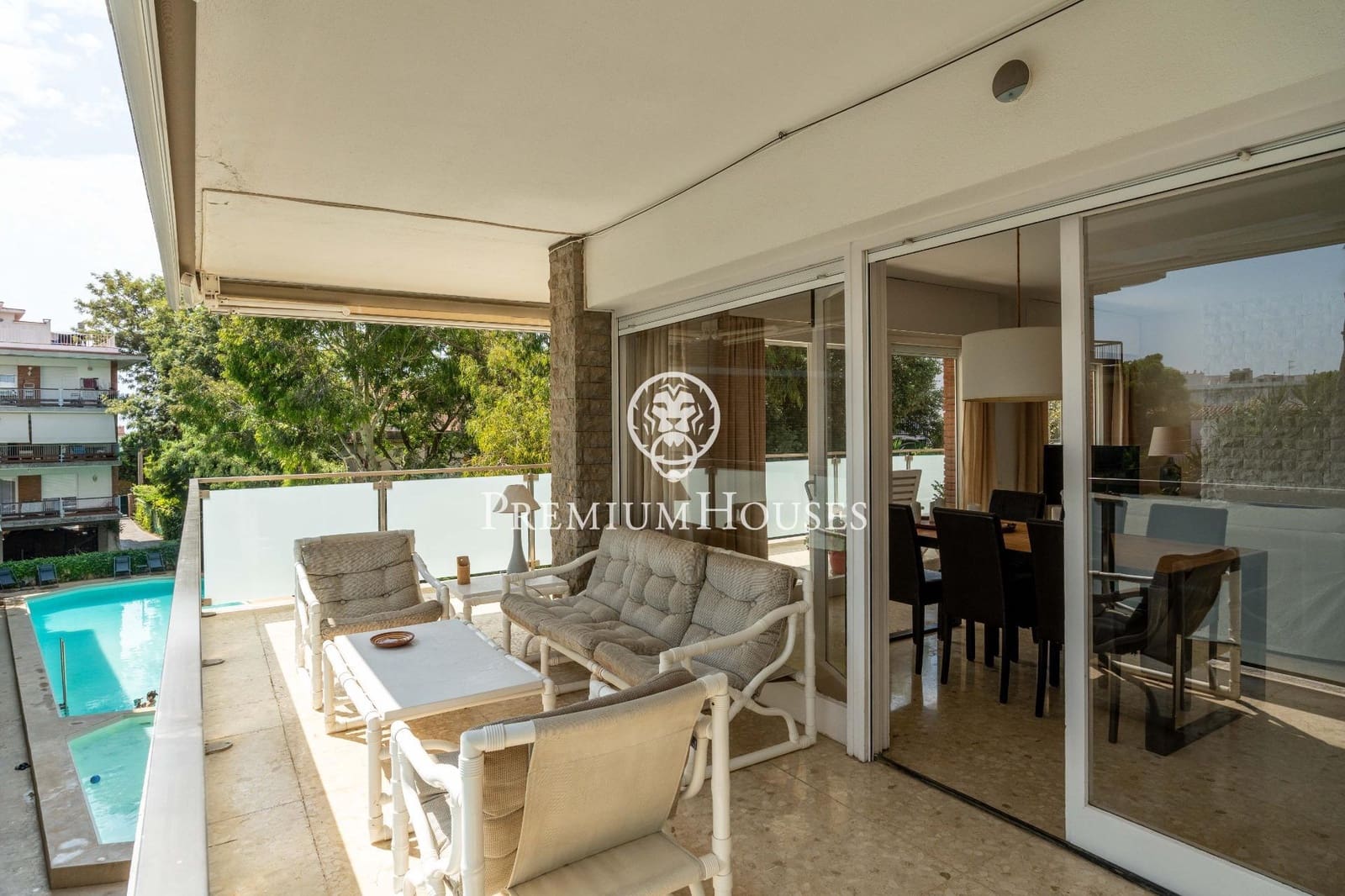 4 sypialnia Mieszkanie do wynajęcia w Sitges z basenem garażem - 2 400 € (Ref: 10015784)