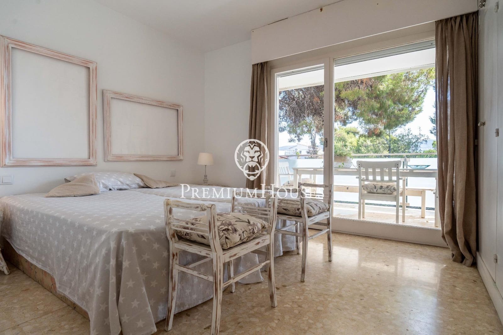 4 sypialnia Mieszkanie do wynajęcia w Sitges z basenem garażem - 2 400 € (Ref: 10015784)