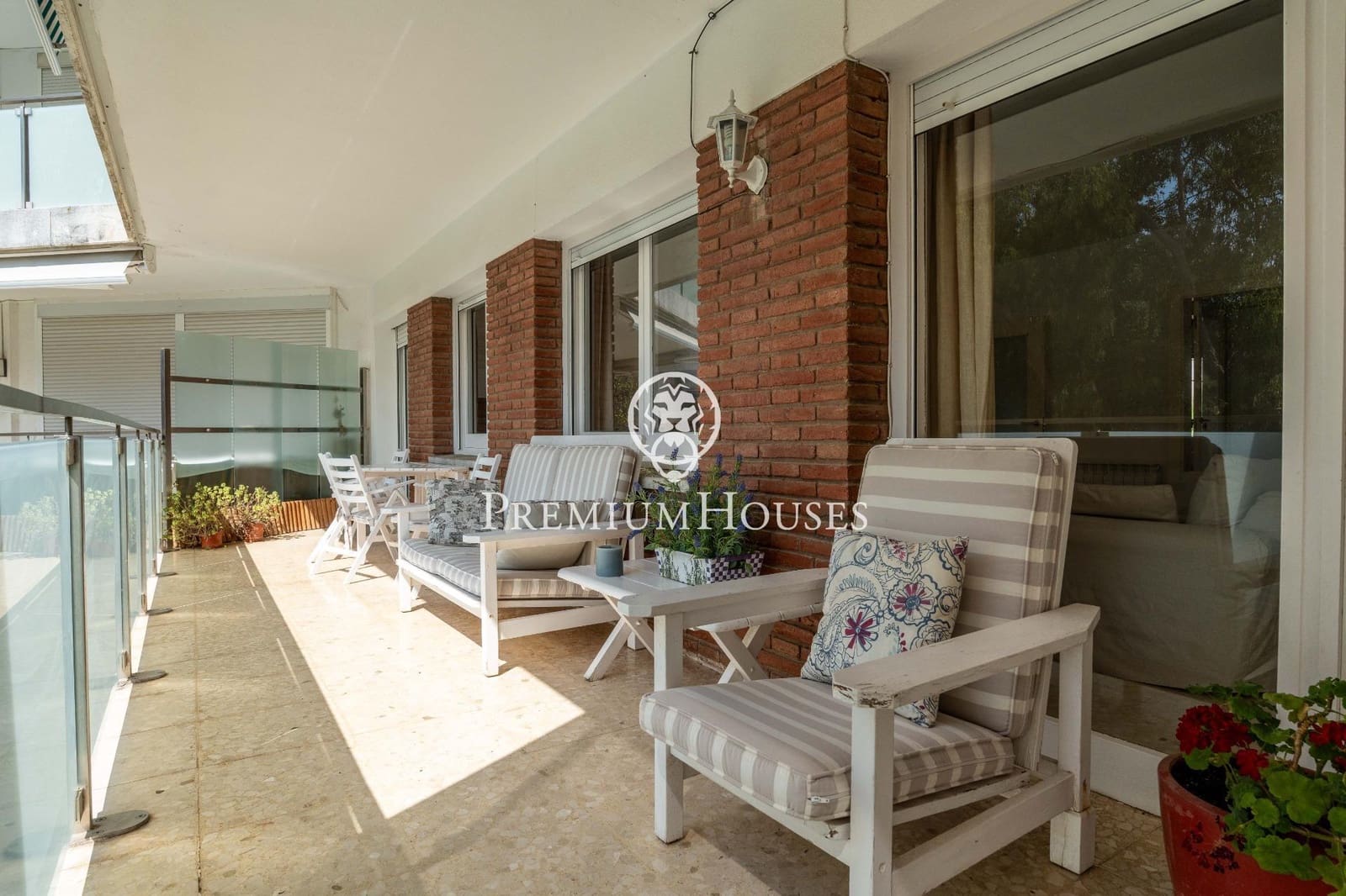 4 sypialnia Mieszkanie do wynajęcia w Sitges z basenem garażem - 2 400 € (Ref: 10015784)