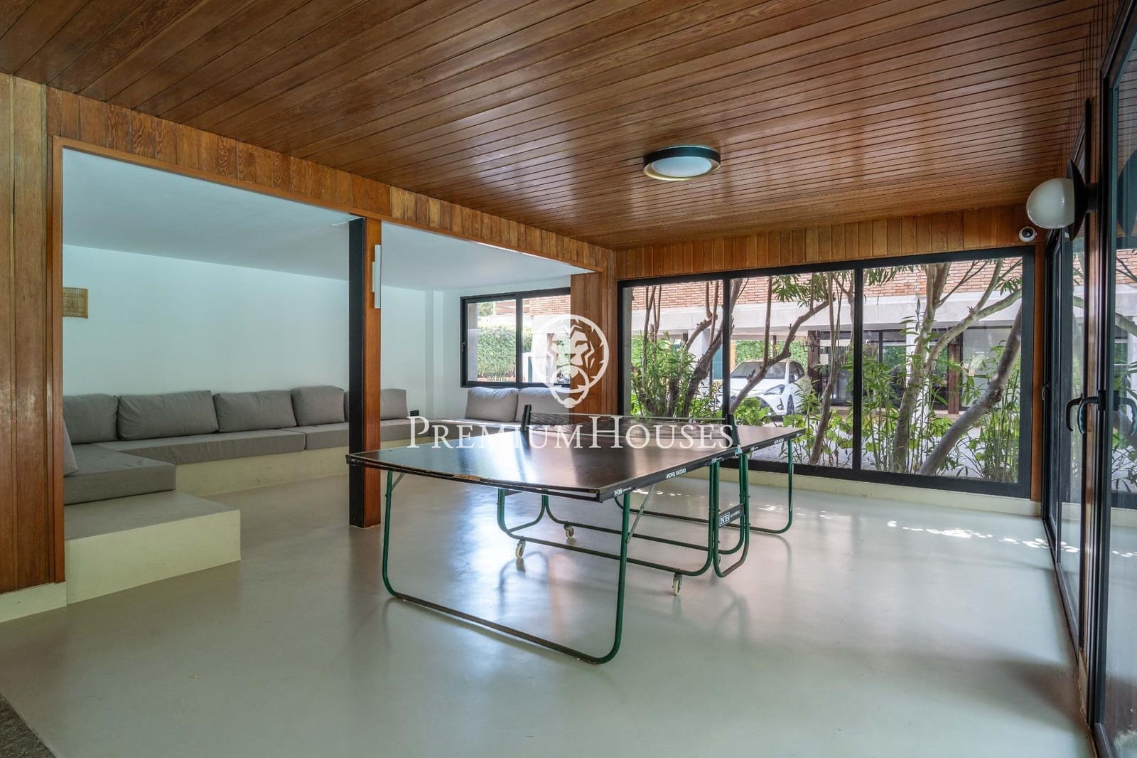 4 sypialnia Mieszkanie do wynajęcia w Sitges z basenem garażem - 2 400 € (Ref: 10015784)