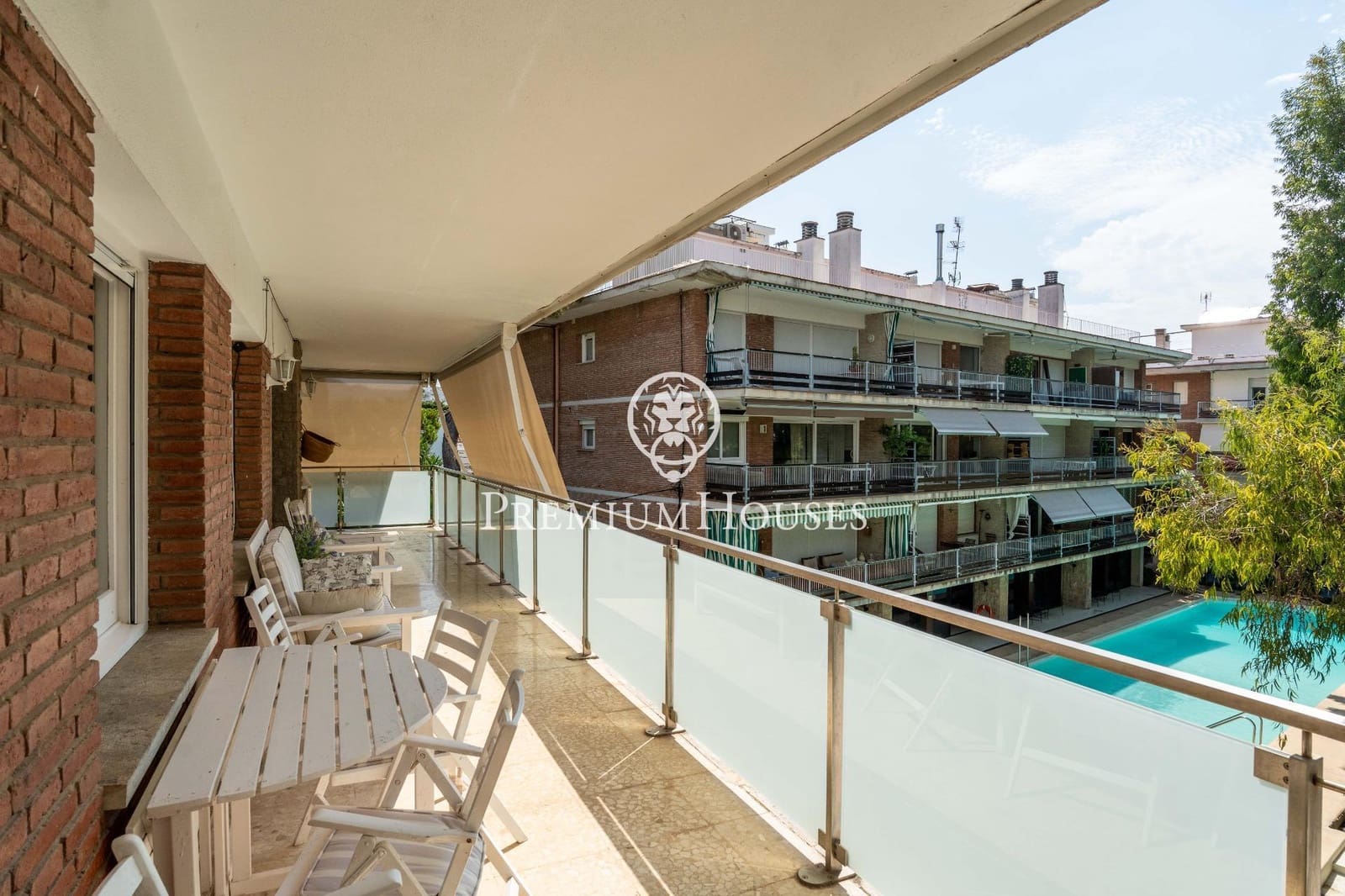4 sypialnia Mieszkanie do wynajęcia w Sitges z basenem garażem - 2 400 € (Ref: 10015784)