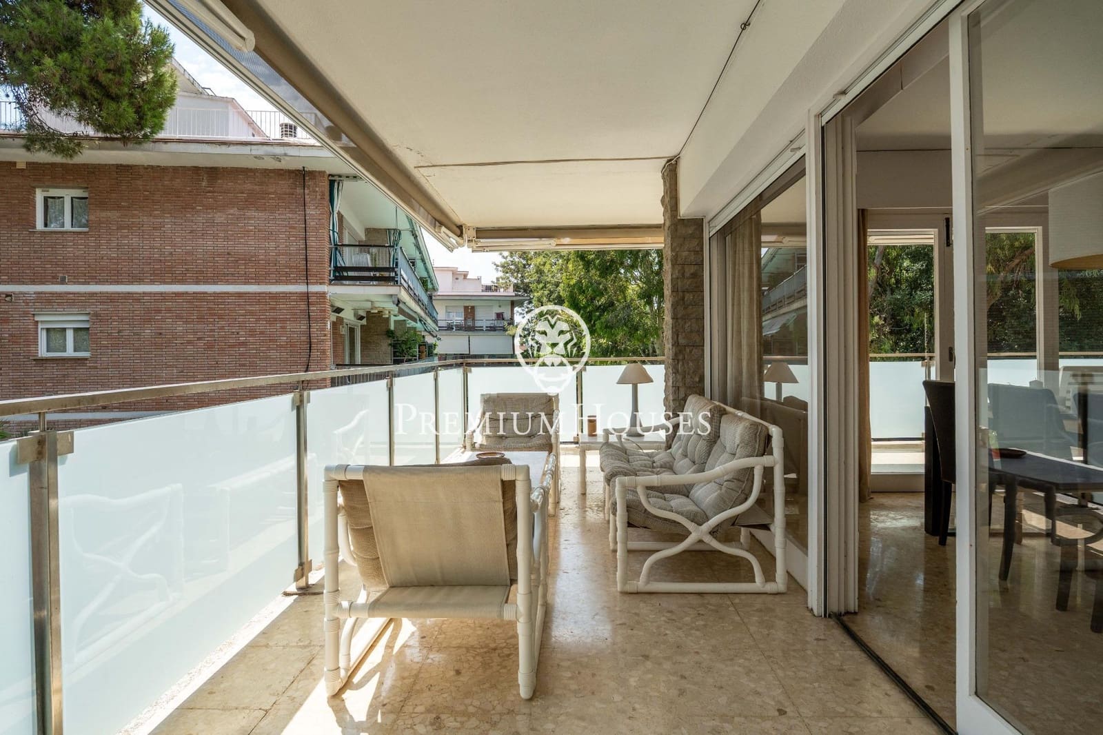 4 sypialnia Mieszkanie do wynajęcia w Sitges z basenem garażem - 2 400 € (Ref: 10015784)