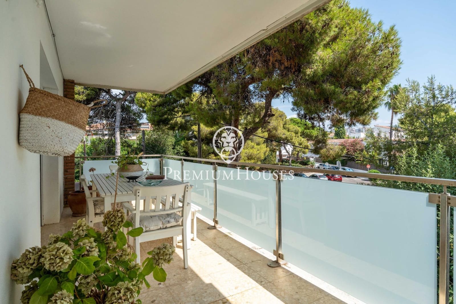 4 sypialnia Mieszkanie do wynajęcia w Sitges z basenem garażem - 2 400 € (Ref: 10015784)