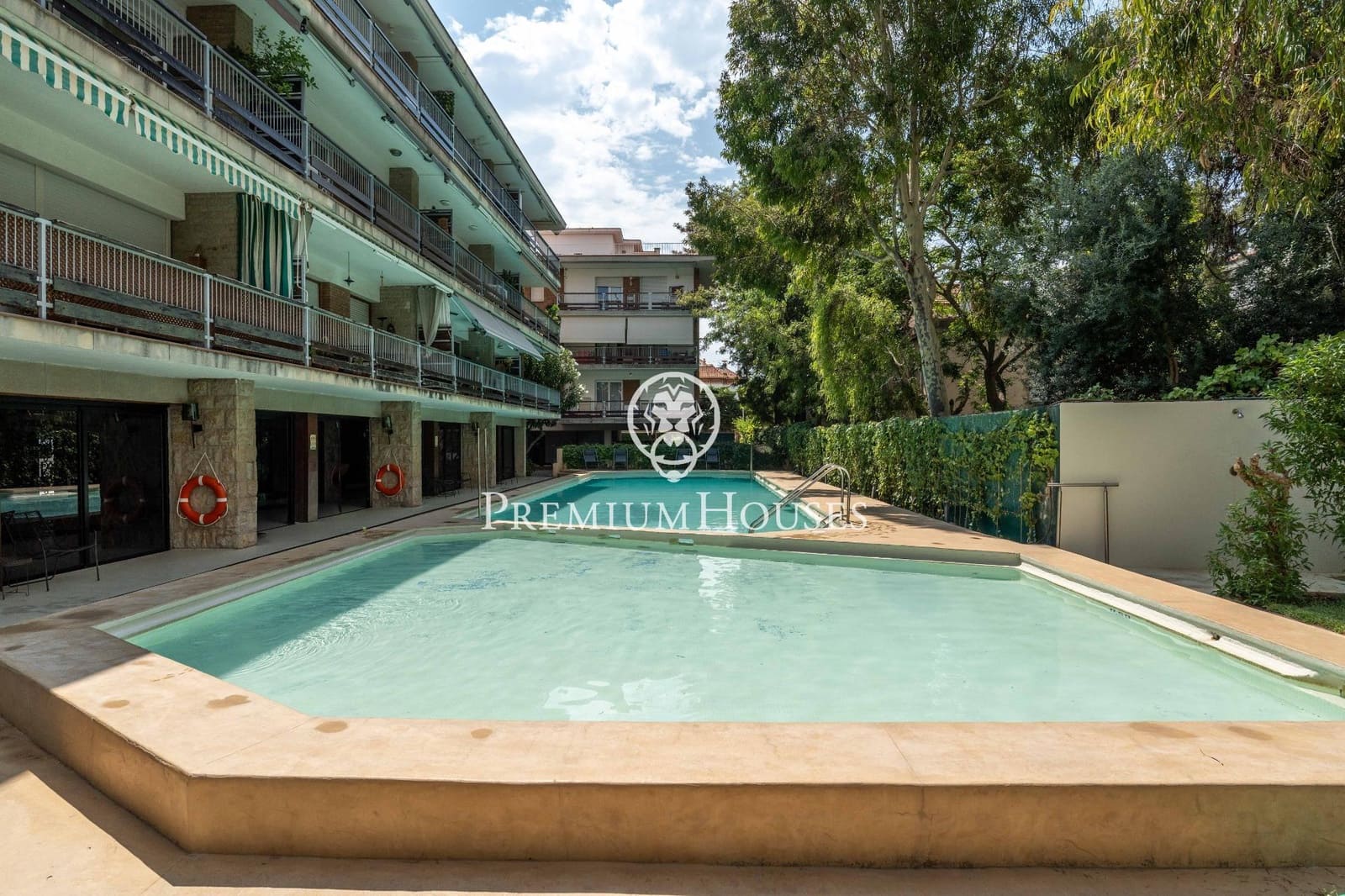 4 sypialnia Mieszkanie do wynajęcia w Sitges z basenem garażem - 2 400 € (Ref: 10015784)