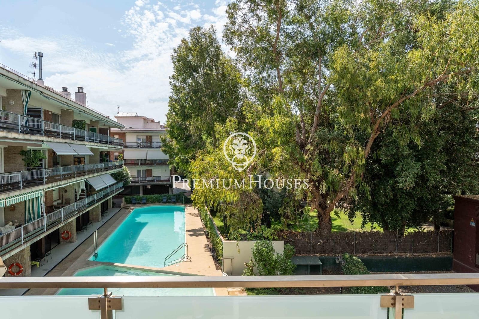4 sypialnia Mieszkanie do wynajęcia w Sitges z basenem garażem - 2 400 € (Ref: 10015784)