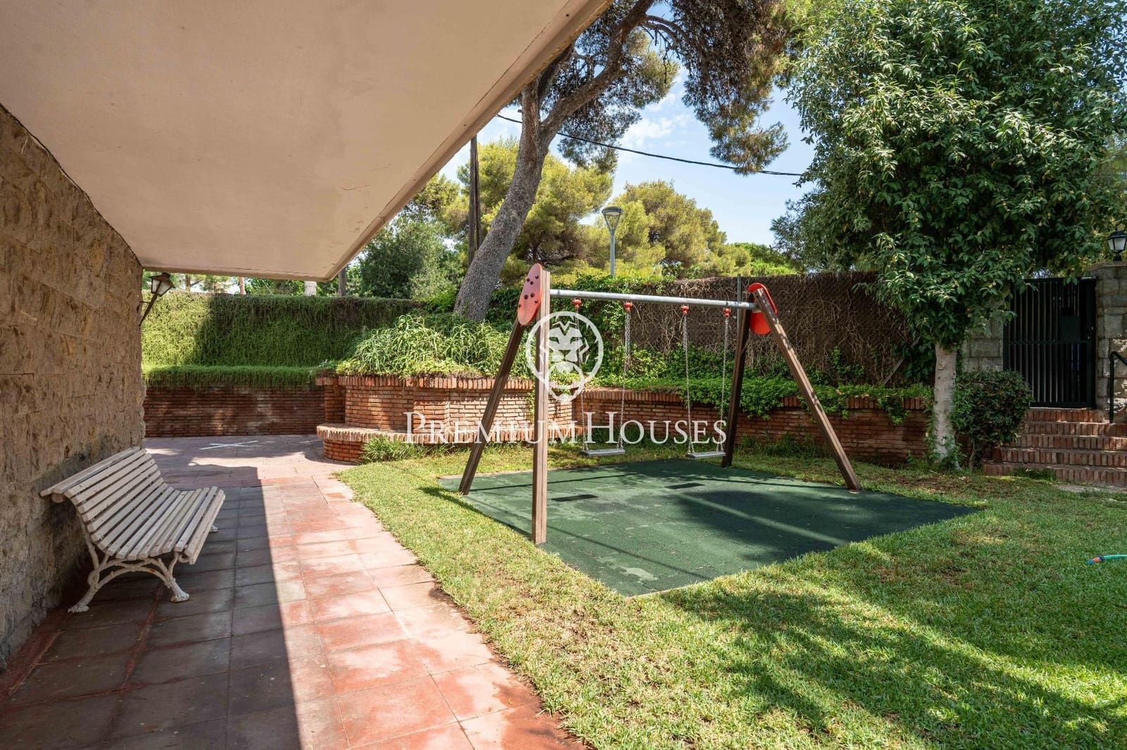 4 sypialnia Mieszkanie do wynajęcia w Sitges z basenem garażem - 2 400 € (Ref: 10015784)