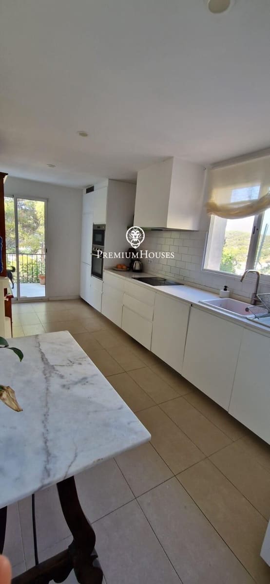 5 bedroom Villa for sale in Sant Pere de Ribes with pool garage - € 520,000 (Ref: 10021119)