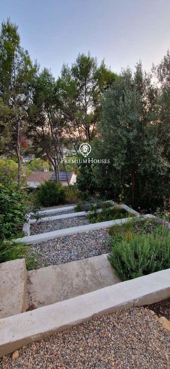 5 bedroom Villa for sale in Sant Pere de Ribes with pool garage - € 520,000 (Ref: 10021119)