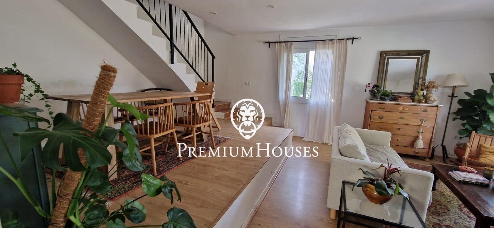 5 bedroom Villa for sale in Sant Pere de Ribes with pool garage - € 520,000 (Ref: 10021119)
