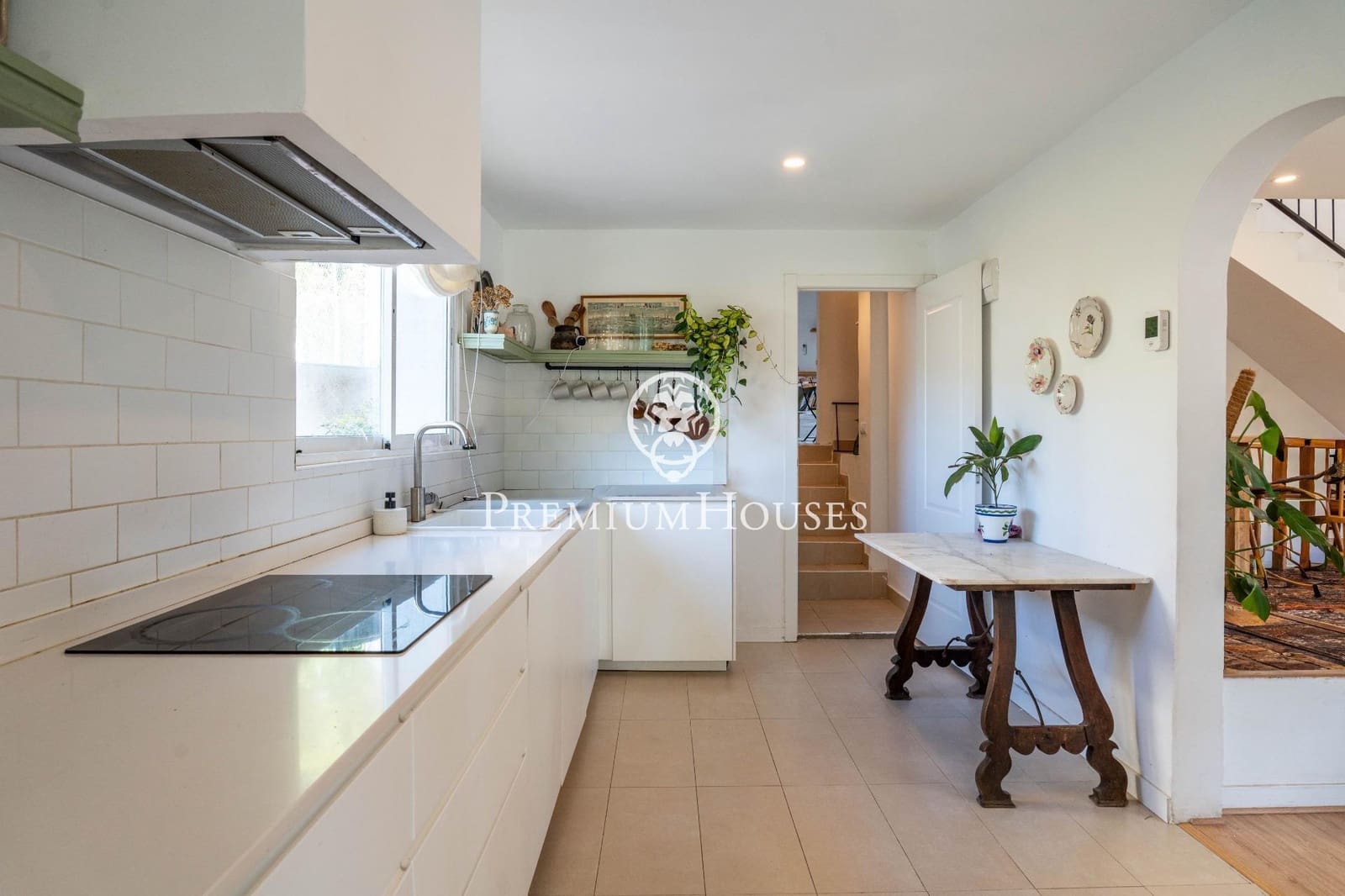 4 bedroom Villa for sale in Sant Pere de Ribes with pool garage - € 520,000 (Ref: 10021119)