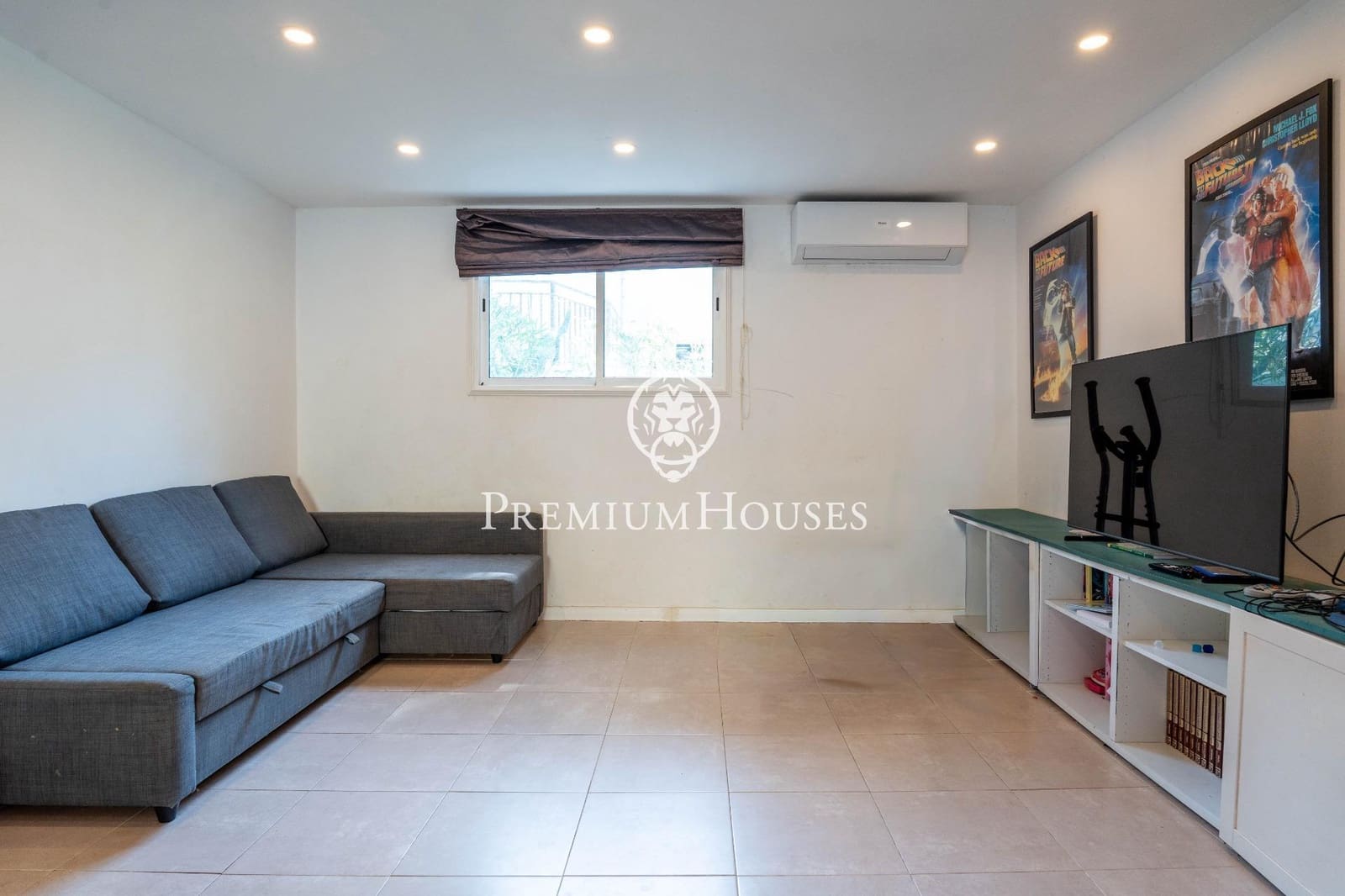 4 bedroom Villa for sale in Sant Pere de Ribes with pool garage - € 520,000 (Ref: 10021119)