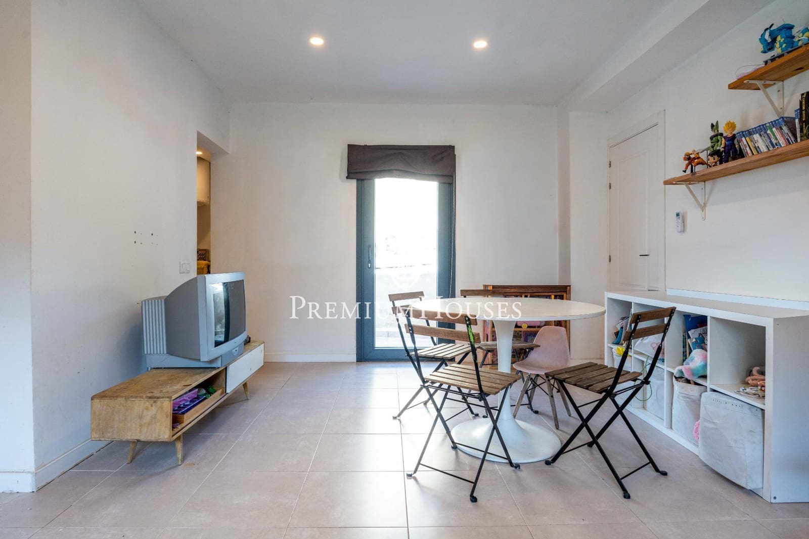 4 bedroom Villa for sale in Sant Pere de Ribes with pool garage - € 520,000 (Ref: 10021119)