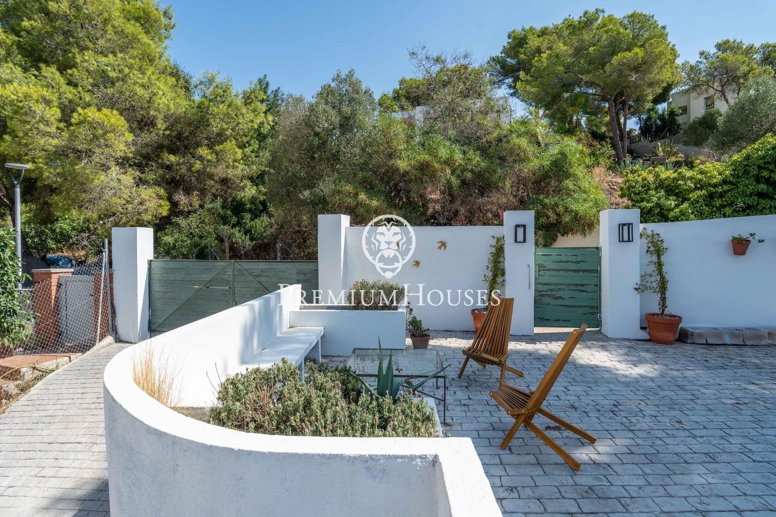 4 bedroom Villa for sale in Sant Pere de Ribes with pool garage - € 520,000 (Ref: 10021119)